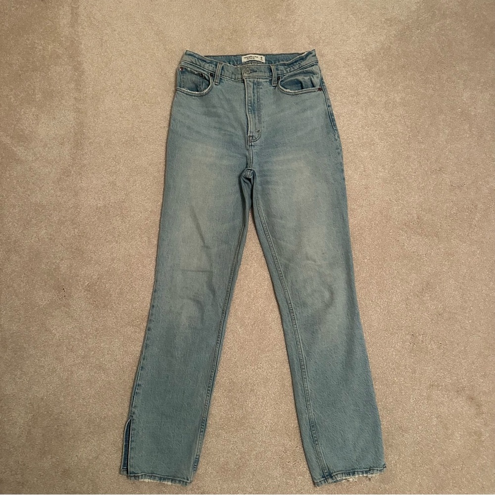 Abercrombie 90s Straight Ultra High Rise Jeans